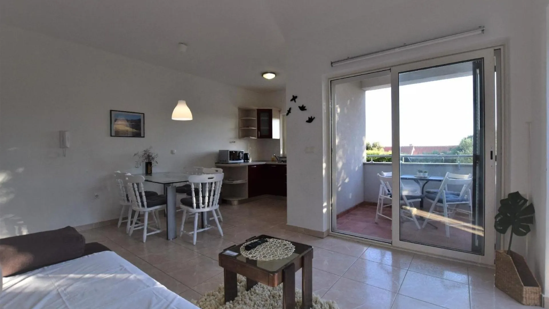 Appartement In Mandre Mit Eigener Terrasse
